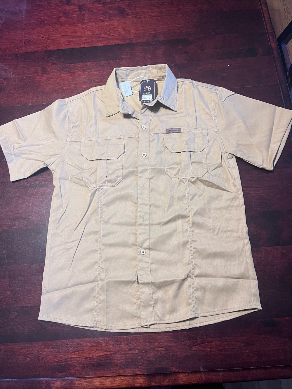 Men's Short-Sleeve Casual Button-Down Shirt in Khaki